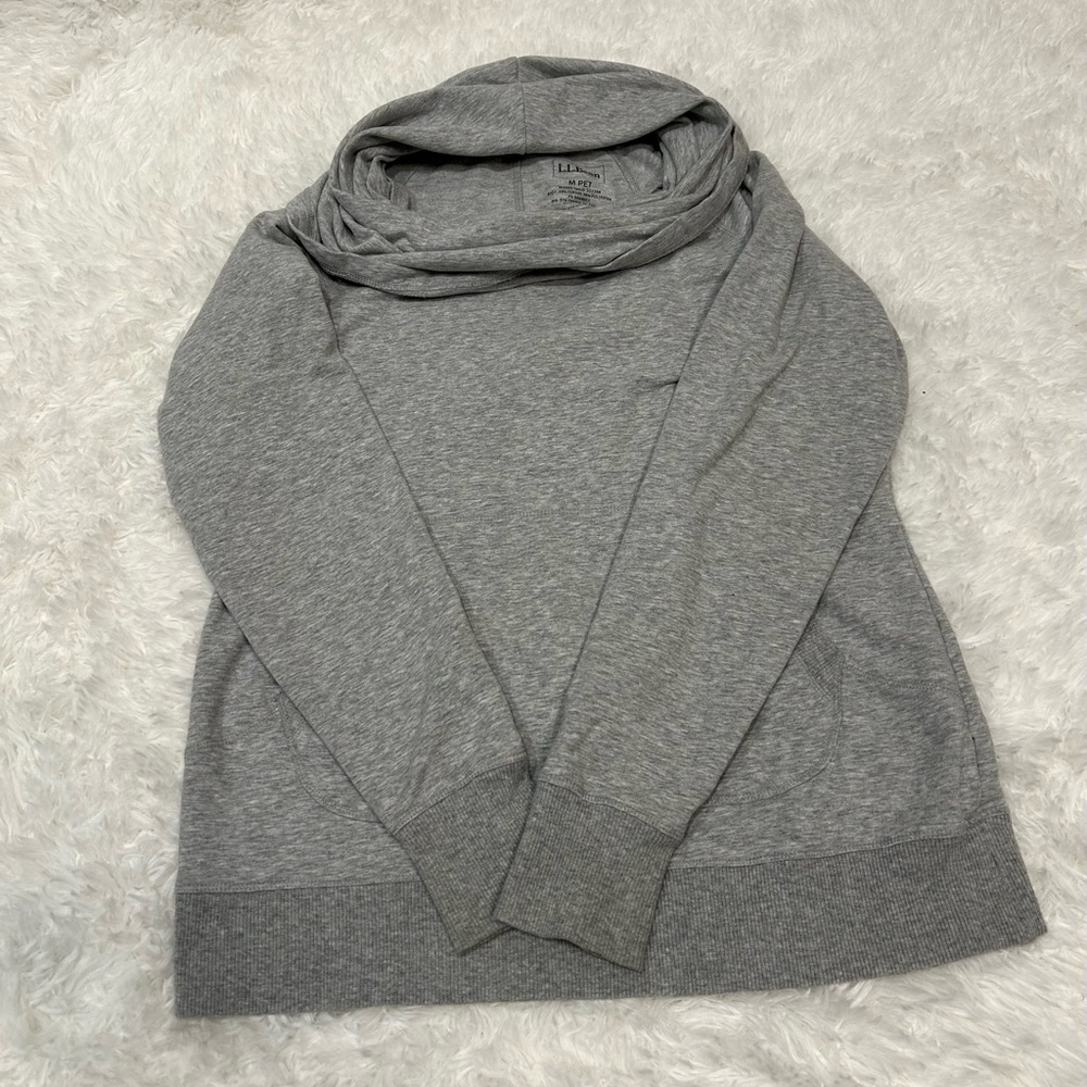 Women's L.L.Bean Cozy Pullover, Marled size M petite